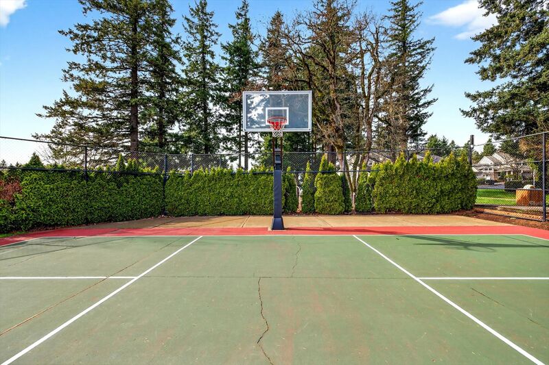 Community athletic court